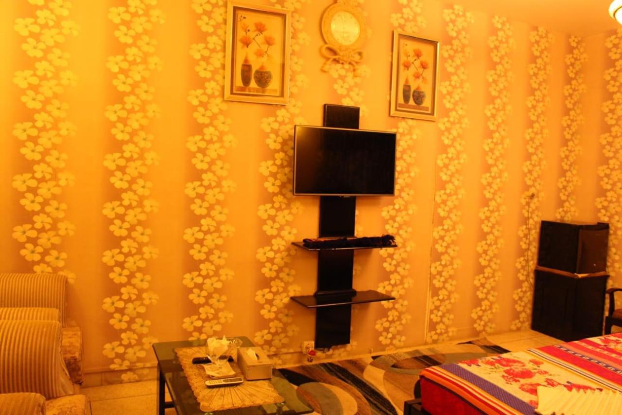 Hotel Clifton Inn Karachi Bagian luar foto